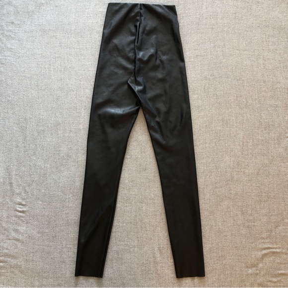 Wilfred Vegan Leather Jemma Legging, Size XXS - Picture 10 of 16